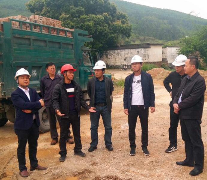 1.實(shí)地檢查。許傳波 攝_副本700.jpg