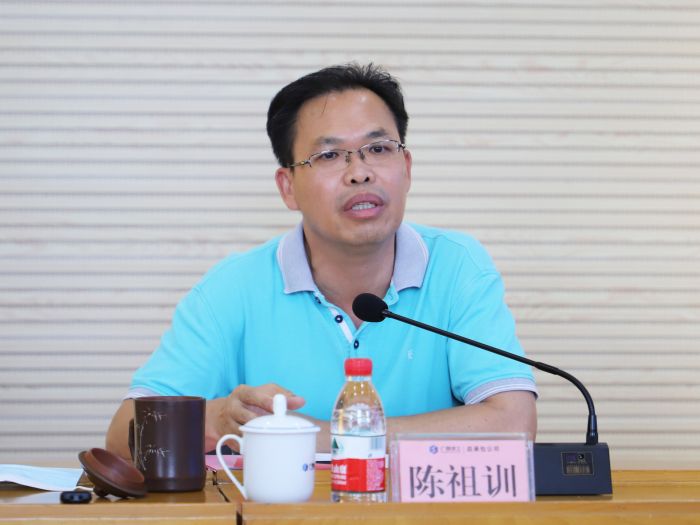 陳祖訓(xùn)講話。李立云 攝.jpg