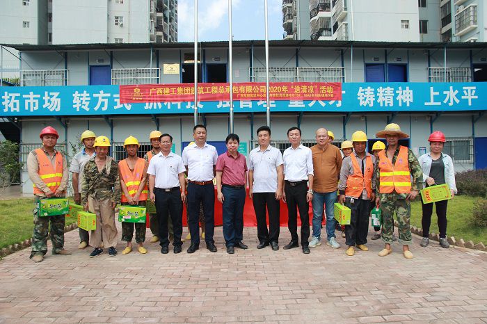 合照。鄧燦濱 攝.JPG
