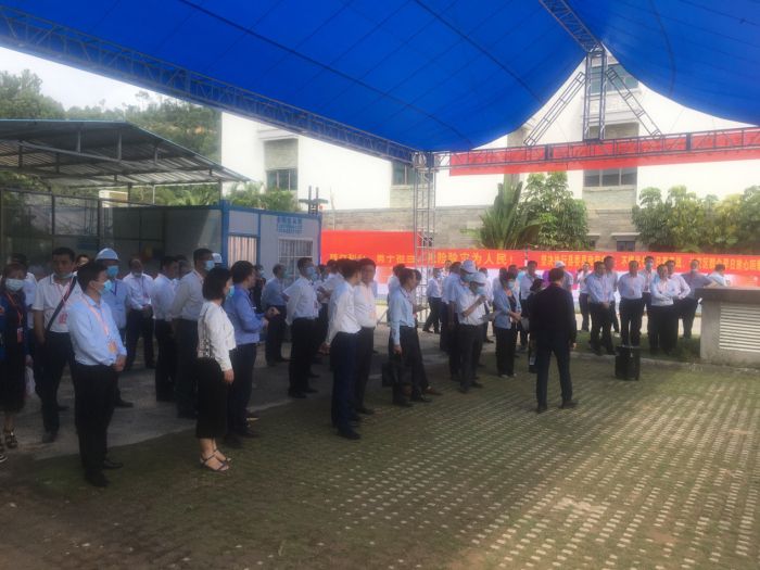 52視察現(xiàn)場。劉彩鳳 攝.jpg
